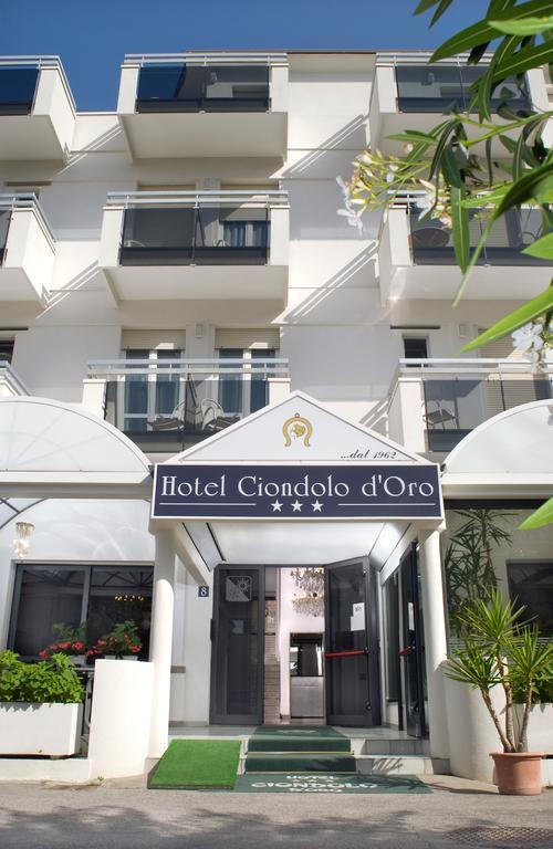 Hotel Ciondolo D'Oro Римини Екстериор снимка